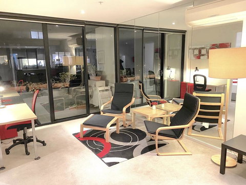 Spacious Seaviews - StayCentral - Holiday Find 1