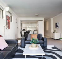 Spacious Two-Bedroom Apartment near Hospital - Holiday Find