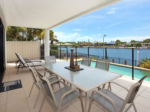 St Lucia 11 - 4 BDRM Canal Home With Pool - Holiday Find 0
