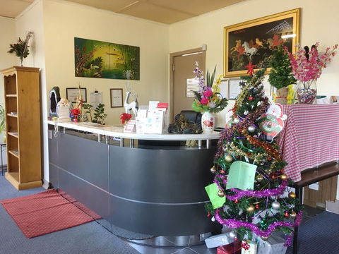 Statesman Motor Inn - Holiday Find 1