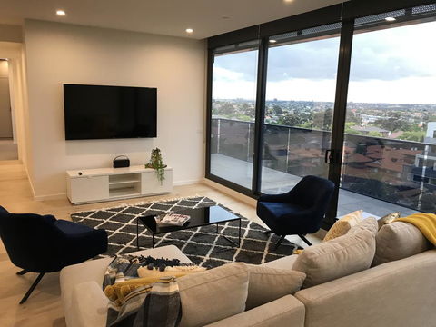 StayCentral Essendon Escape Sub-penthouse - Holiday Find 0