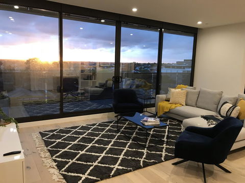 StayCentral Essendon Escape Sub-penthouse - Holiday Find 2