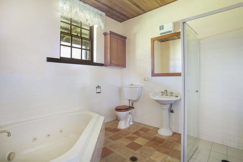 Stone Cottage - Holiday Find 1