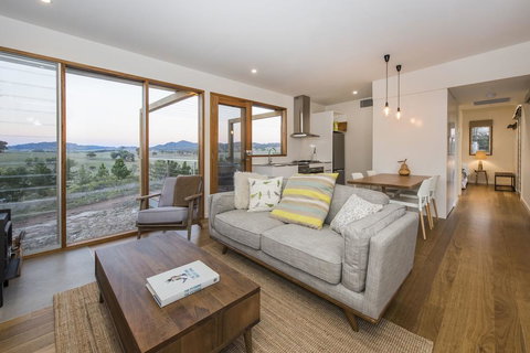 Strikes Mudgee - Holiday Find 2