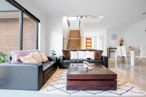 Stunning 3Beds Near Knox Shopping Centro@Wantirna - Holiday Find 0