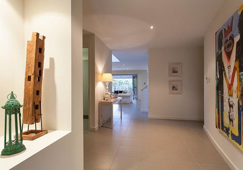 Stunning Beachside Home Minutes From Coolum Beach - Holiday Find 2