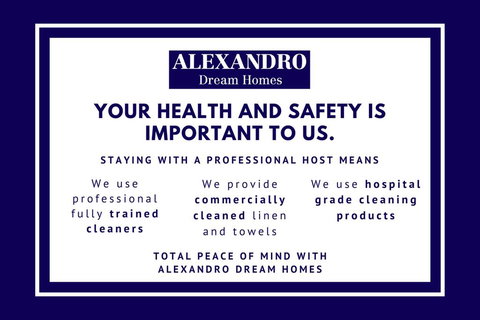 STUNNING CLIFF TOP HOME // POOL & GAMES - Holiday Find 1