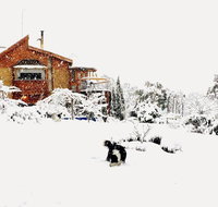 STUNNING HOME WITH AMAZING VIEWS - just 20 mins to the city and only 10 to MONA - Holiday Find