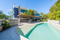Stylish Beach Side Apartment - Unit 5 - 33 Lorikeet Drive