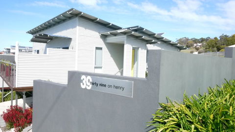 Stylish Holiday Unit - Holiday Find 0