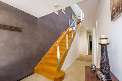 STYLISH, SUN-DRENCHED AND SOPHISTICATED - Holiday Find 1