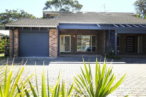 SUNDOWNER - Holiday Find 1