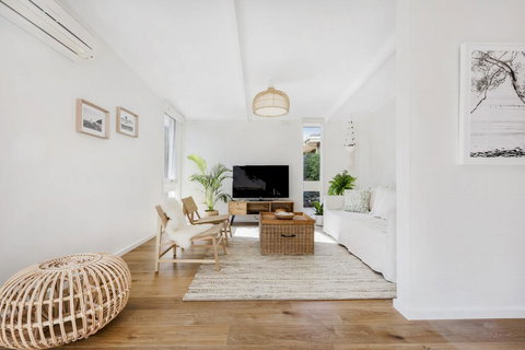 SUNKISSED - MORNINGTON - Holiday Find 1