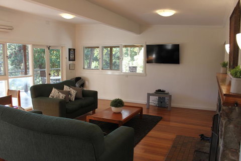 Sunny Corner Lake Eildon - Holiday Find 3