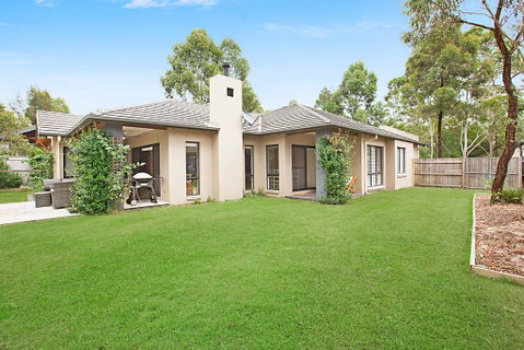 Sunny Finch House - Holiday Find 2