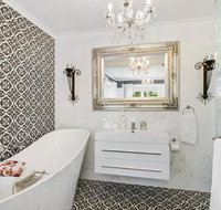 SUNNYDELL - Holiday Find