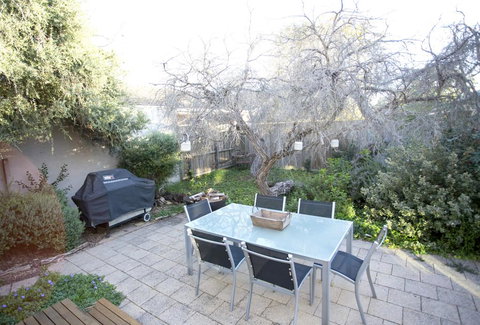 SUNNY DAZE - Holiday Find 1