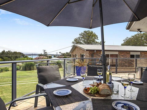 SunRay On Orama - Spacious With Great Views - Holiday Find 0