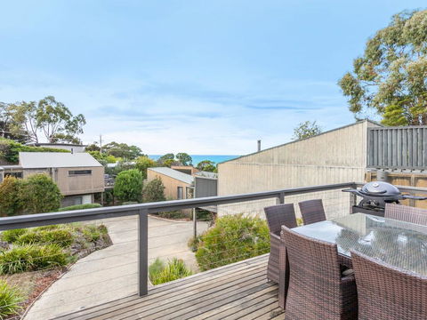 SUNRISE AT BREAKERS - Townhouse Close To Town - Holiday Find 0