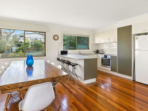 Sunrise At Smiths Beach - Holiday Find 2