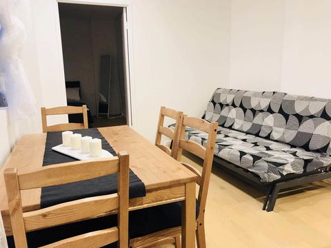 Sunset View 2 Bedroom Apt Next To Station - Holiday Find 1