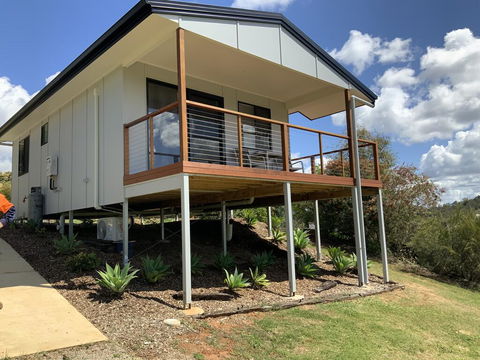 Sunshine Coast Retreat - Holiday Find 1