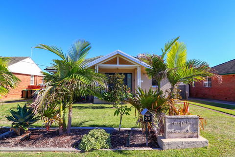 Surfside - Holiday Find 0