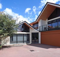 Swanriver Applecross Shortstays - Holiday Find