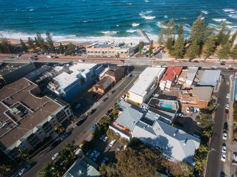 Sydney Beachouse YHA - Holiday Find 2