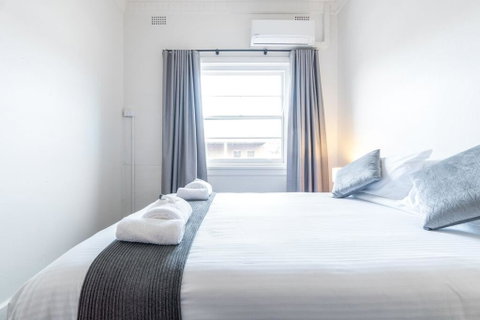 Sydney Junction Hotel - Holiday Find 2