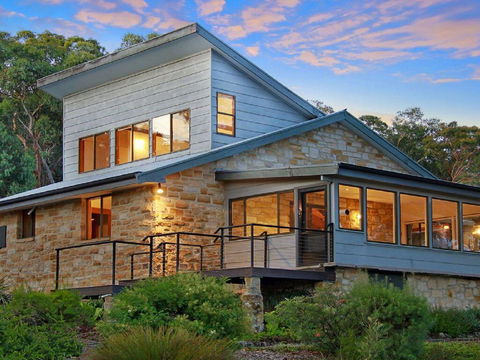Sydney View - 70km From Sydney, 1000km From Care! - Holiday Find 2