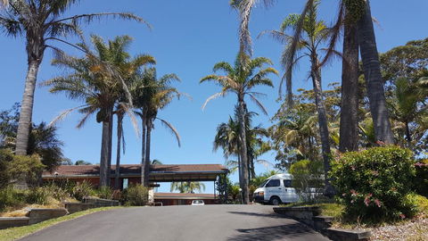 Tabourie Lake Motor Inn - Holiday Find 0