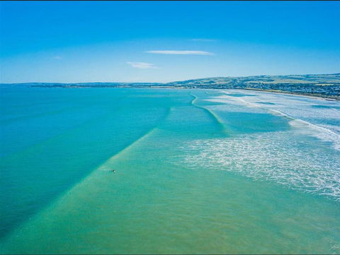 Tahren Beachfront Shack - Holiday Find 0