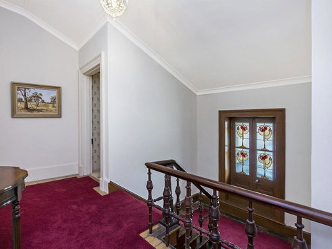 Talara Manor - Holiday Find 2