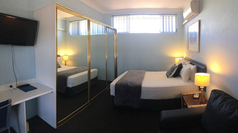 Tall Timbers Motel - Holiday Find 3