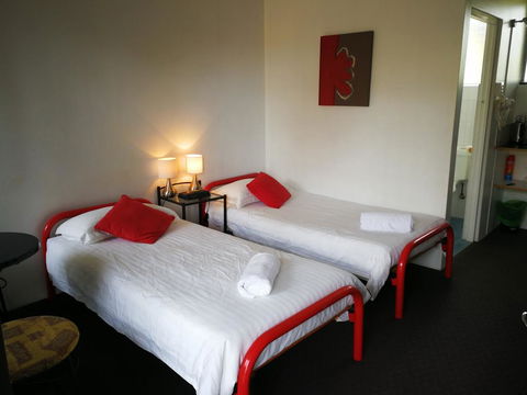Tamar Cove Motel - Holiday Find 3