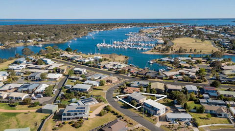 Tanjil - A Stroll From The Water In Paynesville - Holiday Find 0