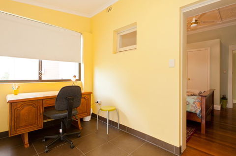 Taree Apartment - Holiday Find 3