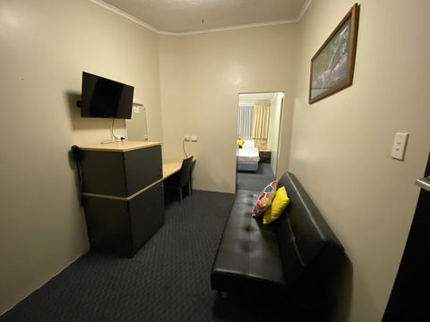Taree Motor Inn - Holiday Find 2