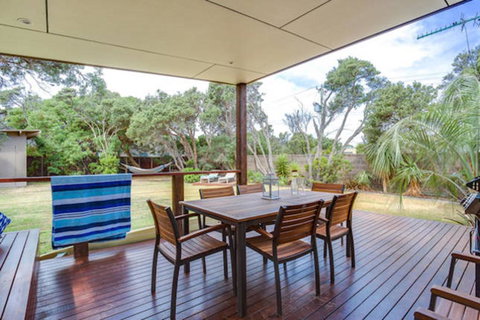 Tasman Surf House - So Close To The Beach - Holiday Find 1