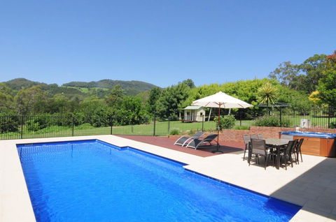 Tatiara - Spacious Family Friendly Home! - Holiday Find 0