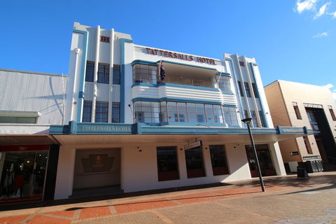 Tattersalls Hotel - Holiday Find 0