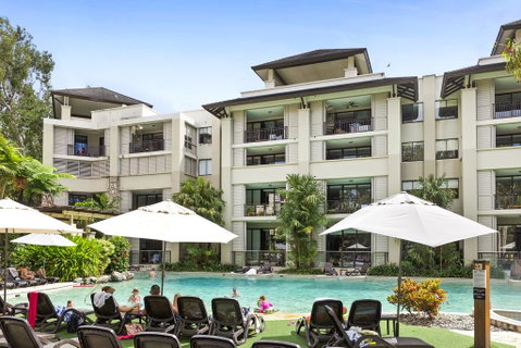 Temple 304 Modern Spacious Palm Cove Resort - Holiday Find 2