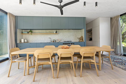 THE BATCH - St Andrews Beach - Holiday Find 2