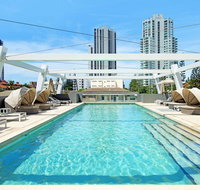 The Beach Broadbeach Private 2 Bedroom Apartment - Holiday Find