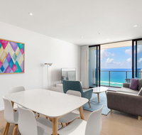 The Beach Broadbeach Private 2 Bedroom Ocean View - Holiday Find