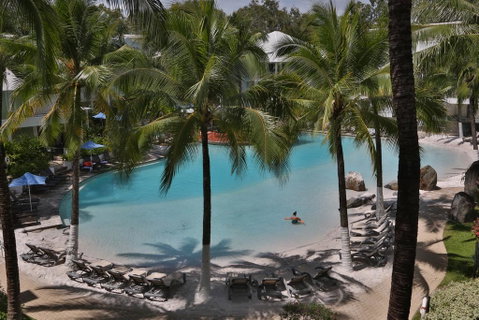 The Beach Club  -  Luxury Private Apartments - Holiday Find 0