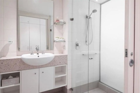 The Beach Club  -  Luxury Private Apartments - Holiday Find 3