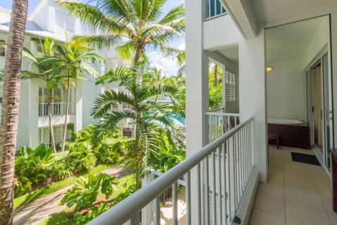The Beach Club  -  Luxury Private Apartments - Holiday Find 2