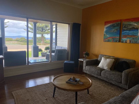 The Beach House & Villas - Holiday Find 2